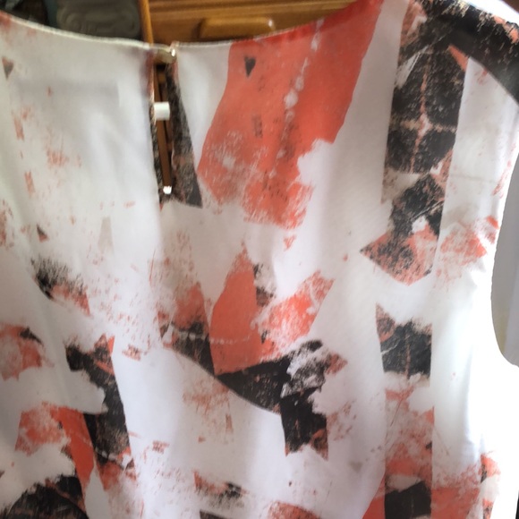 Blousy Calvin Klein top with pleats in front. - Picture 2 of 4